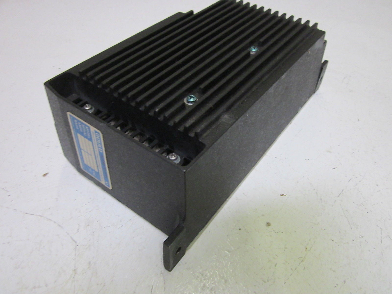 GOULD MODICON AS-M84A-001 MICRO 84 CONTROLLER 120/240VAC *USED*