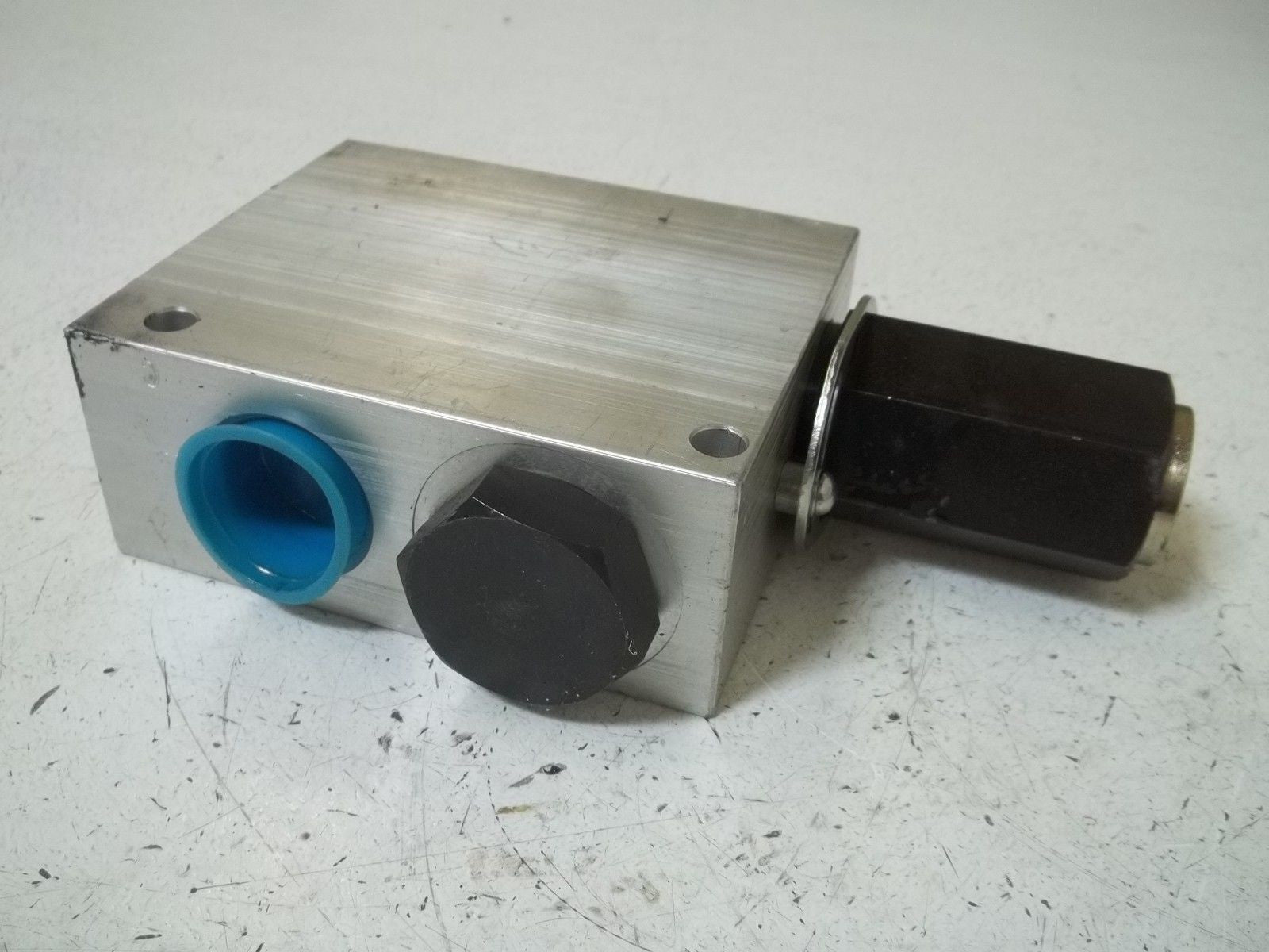 GRESEN WHB-060-LEAH-16B-01 HOLDING VALVE *USED*