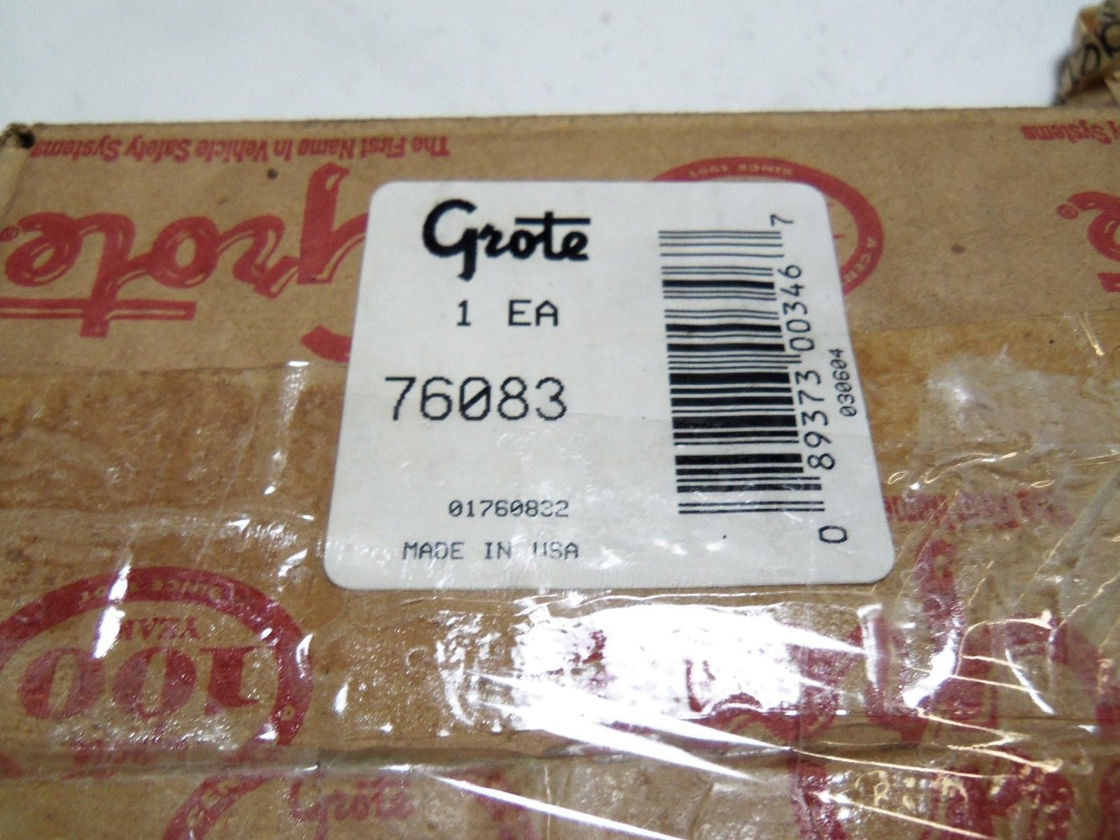 GROTE 76083 YELLOW EMERGENCY LIGHT *NEW IN BOX*