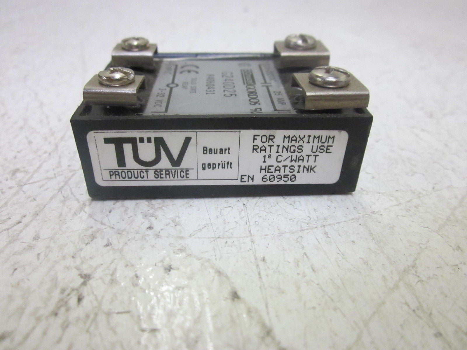 GROUZET GORDOS G240D25 SOLID STATE RELAY 25A 24-280VAC *USED*