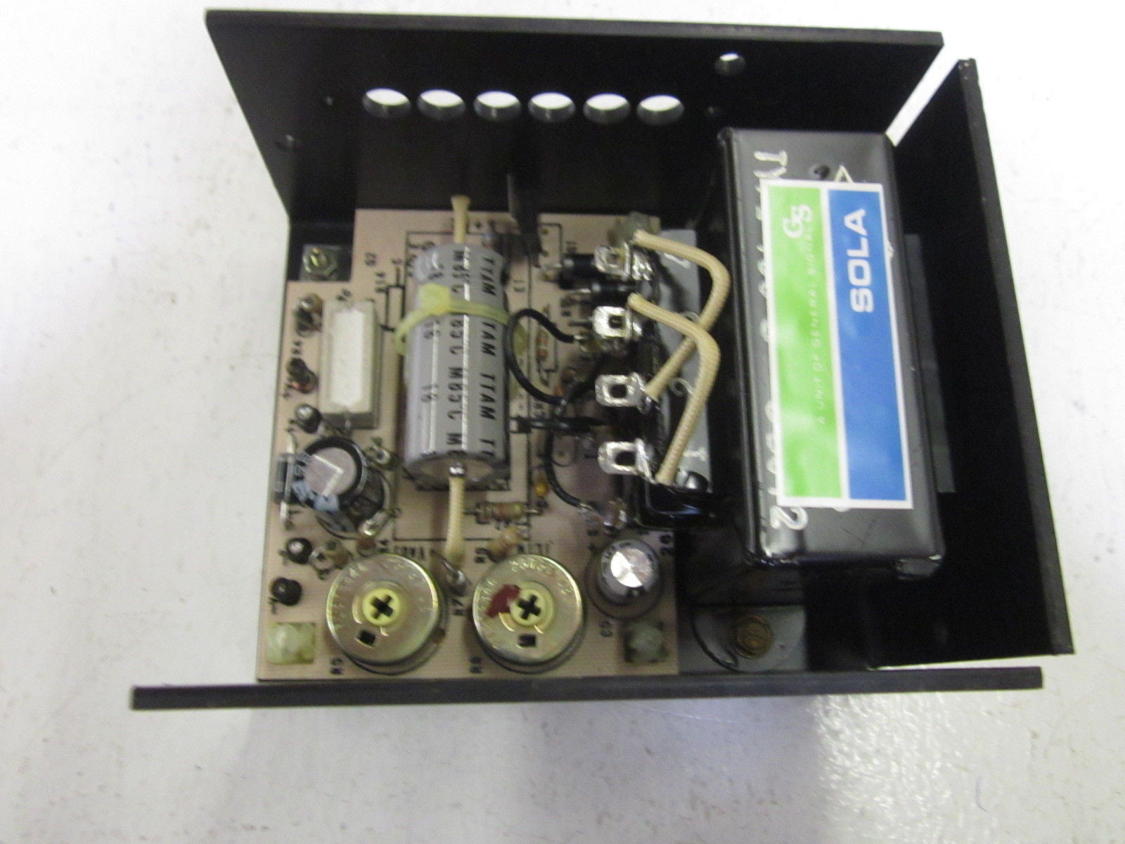 GS SOLA ELECTRIC 83-12-218-2 SER.8903 POWER SUPPLY *NEW NO BOX*