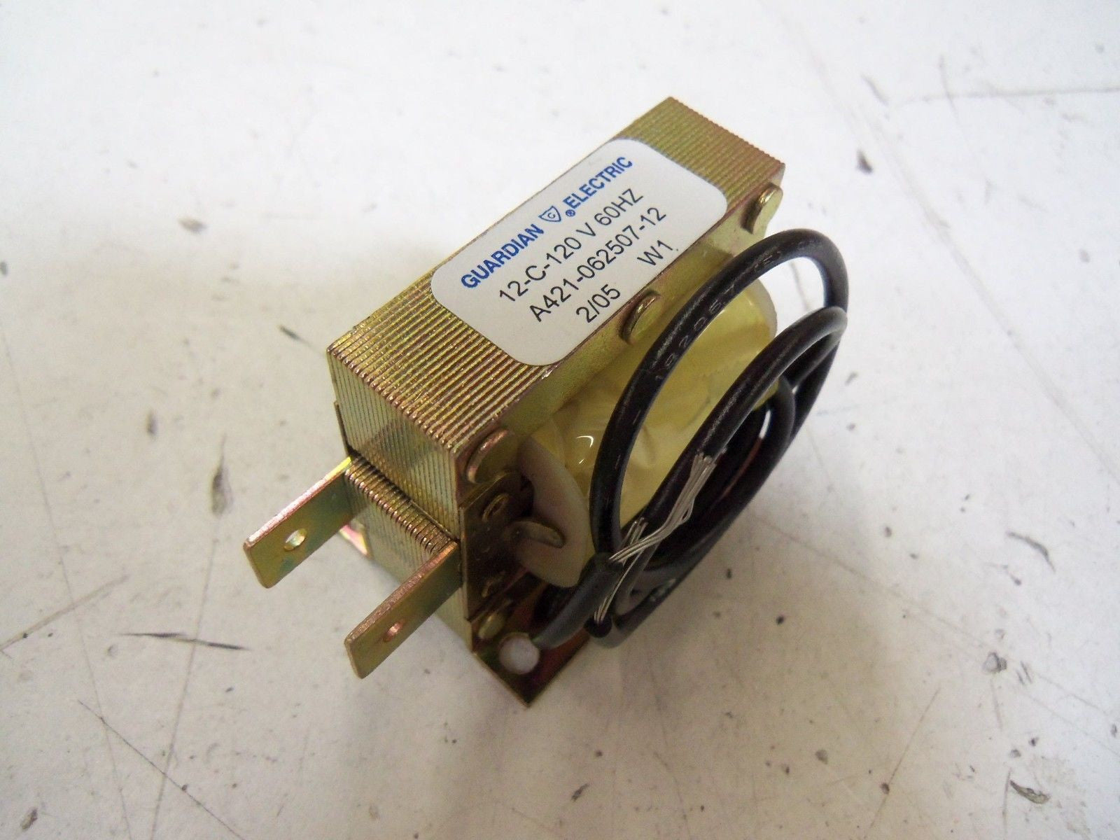 GUARDIAN ELECTRIC 12-C-120  *NEW IN BOX*