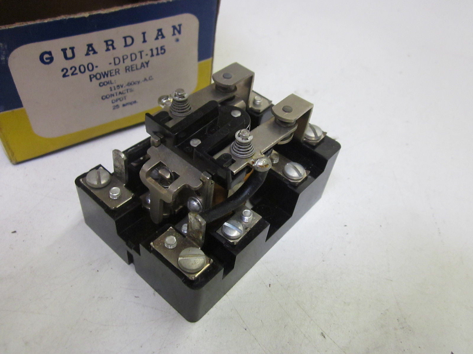 GUARDIAN ELECTRIC 2200-D- - DPT-115 *NEW IN BOX*