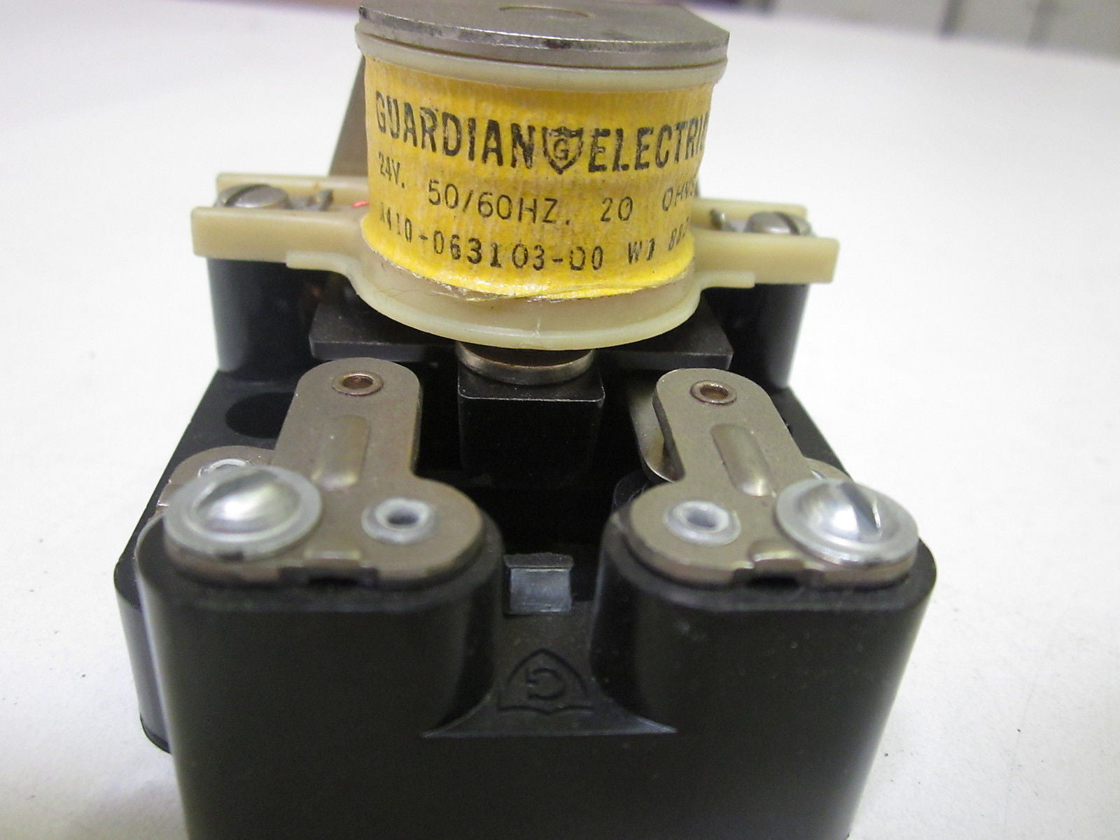GUARDIAN ELECTRIC A410-063103-00 *NEW NO BOX*