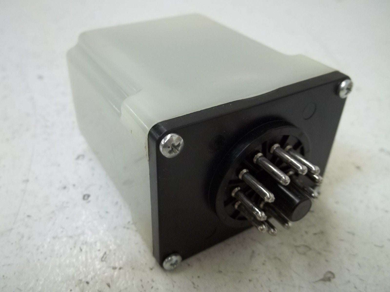 GUARDIAN MET-R-300-115A TIMER RELAY *NEW IN BOX*