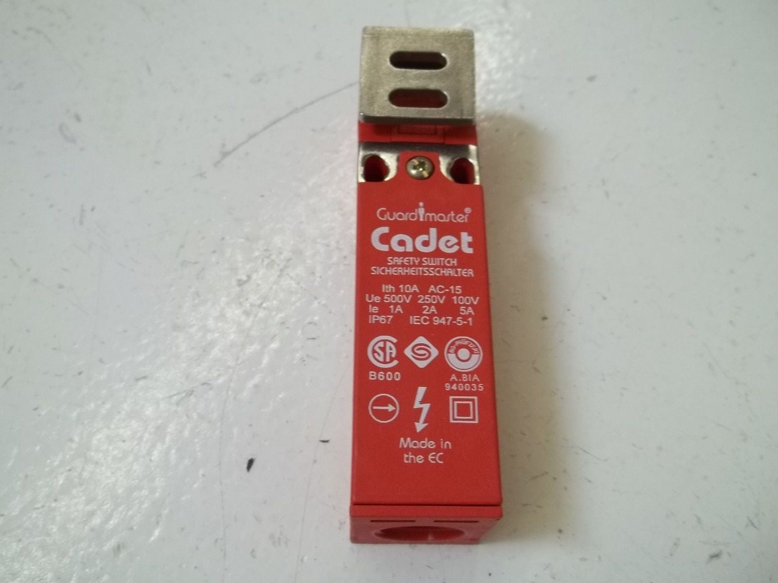 GUARD MASTER 44513-0010 (AS PICTURED)*USED*