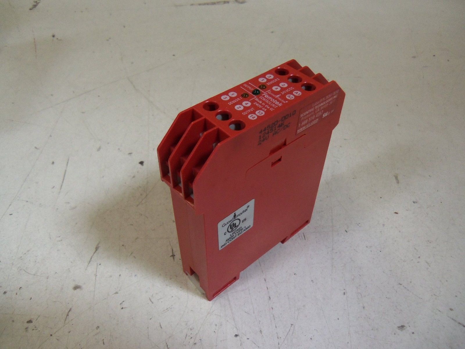 GUARDMASTER 44520-0010 *NEW NO BOX*