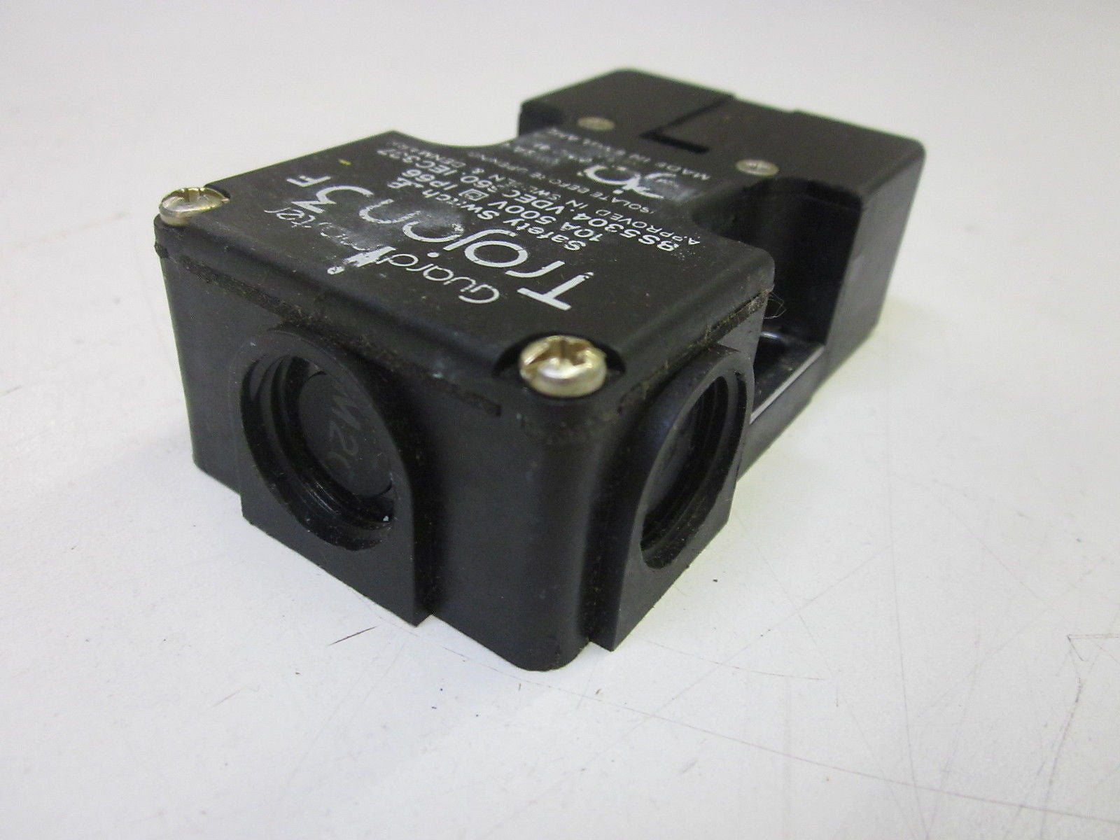 GUARD MASTER BS5304.VDE0660.IEC337 *USED*