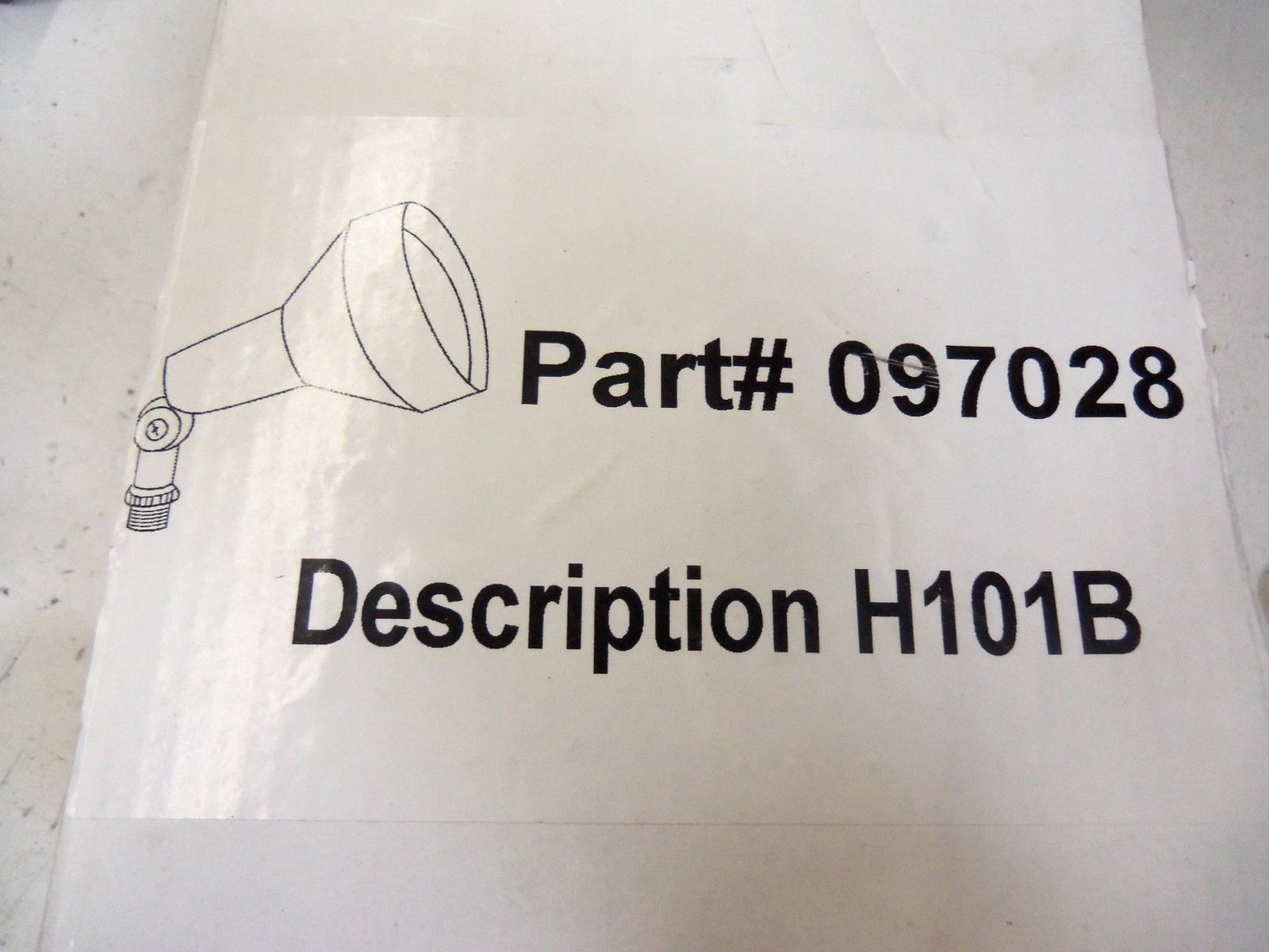 H101B INCANDESCENT LUMINAIRE 097028 *NEW IN BOX*