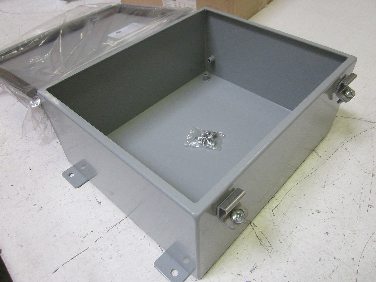 HAMMOND 1414PHK ENCLOSURE  *AS PICTURED* NEW
