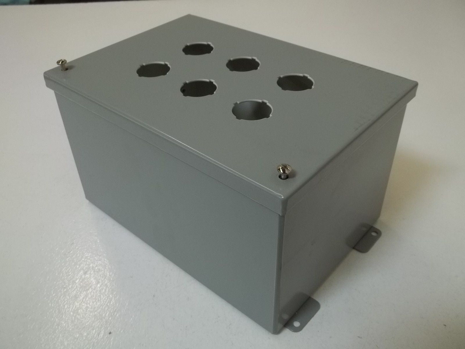 HAMMOND MANUFACTURING 1489P6 6-HOLE PUSHBUTTON ENCLOSURE *NEW NO BOX*