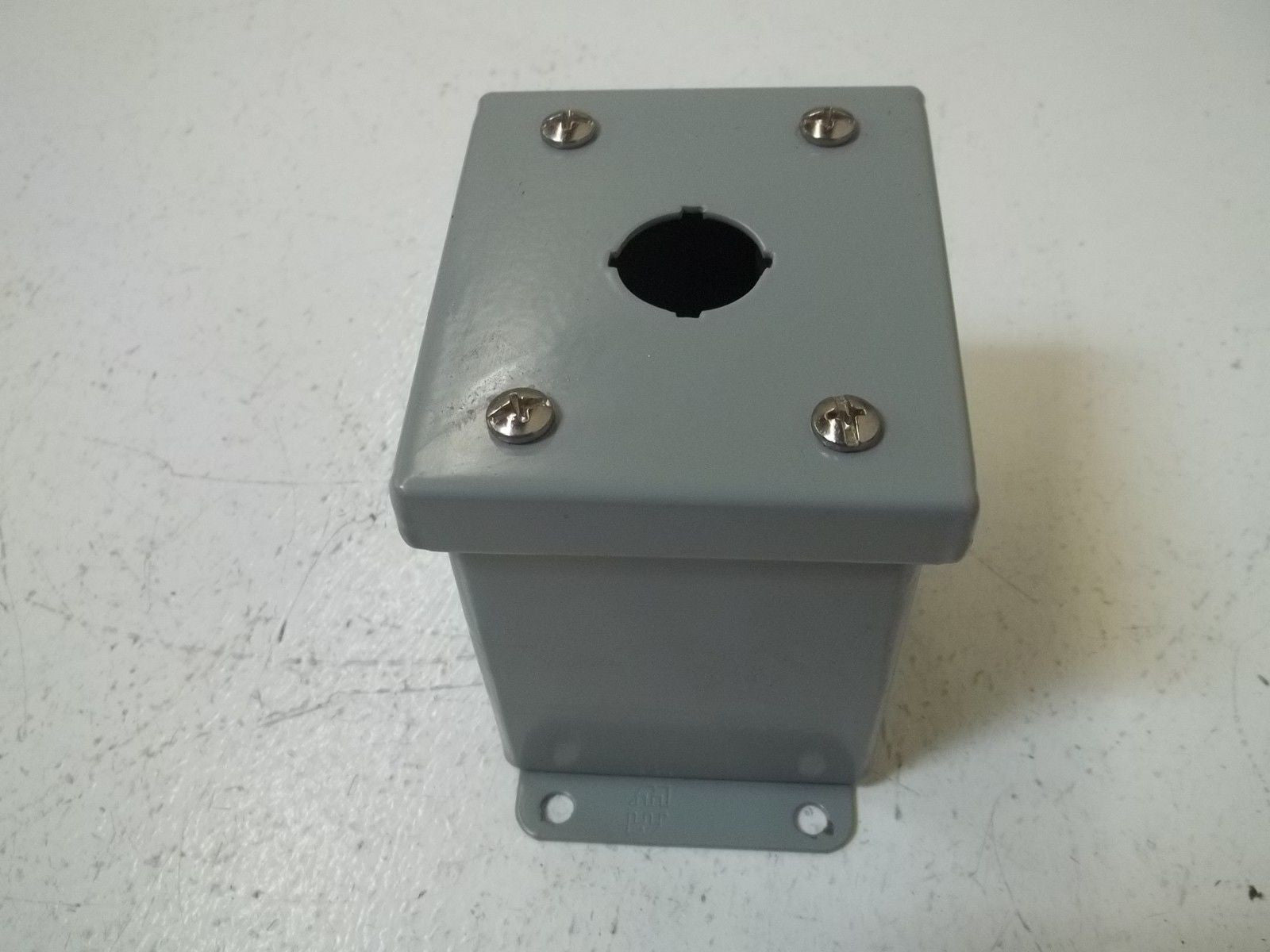 HAMMOND MANUFACTURING MPB1 *NEW NO BOX*