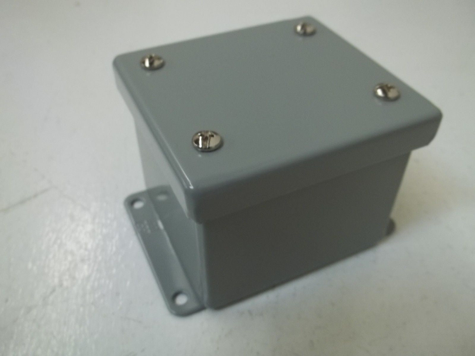 HAMMOND MANUFACTURING 1436A *NEW IN BOX*
