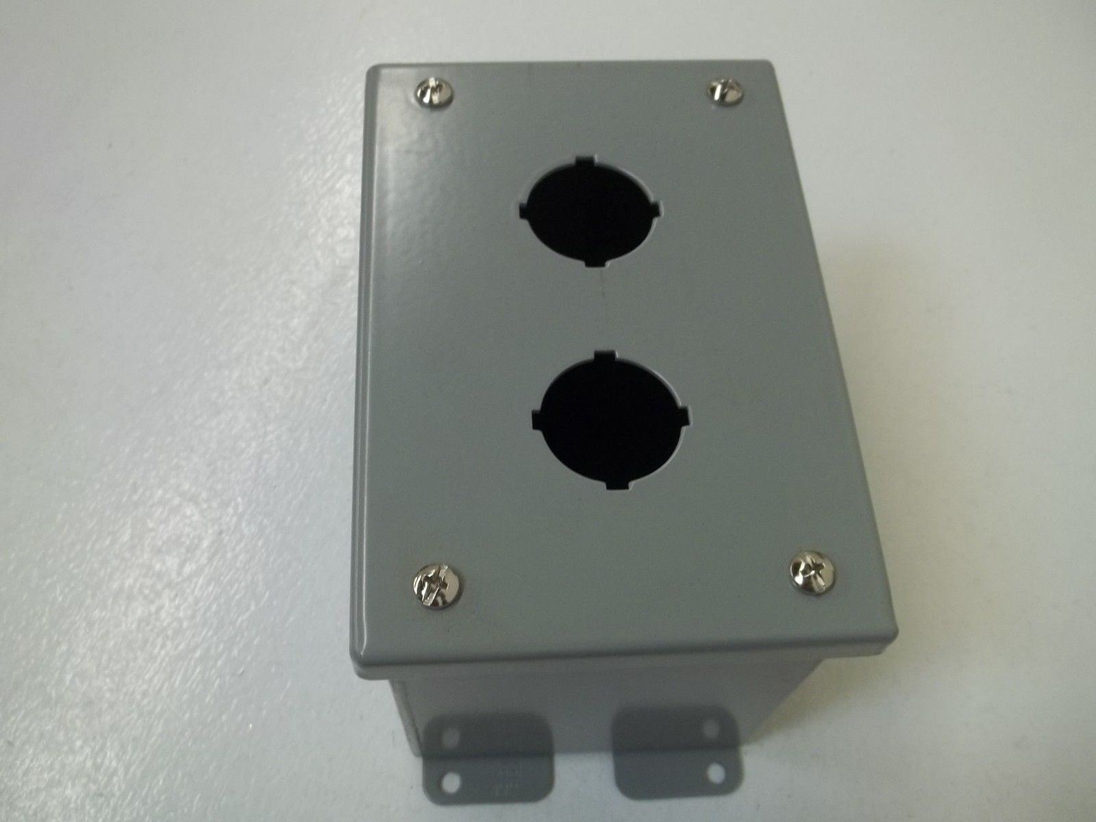 HAMMOND MANUFACTURING 1437B *NEW NO BOX*