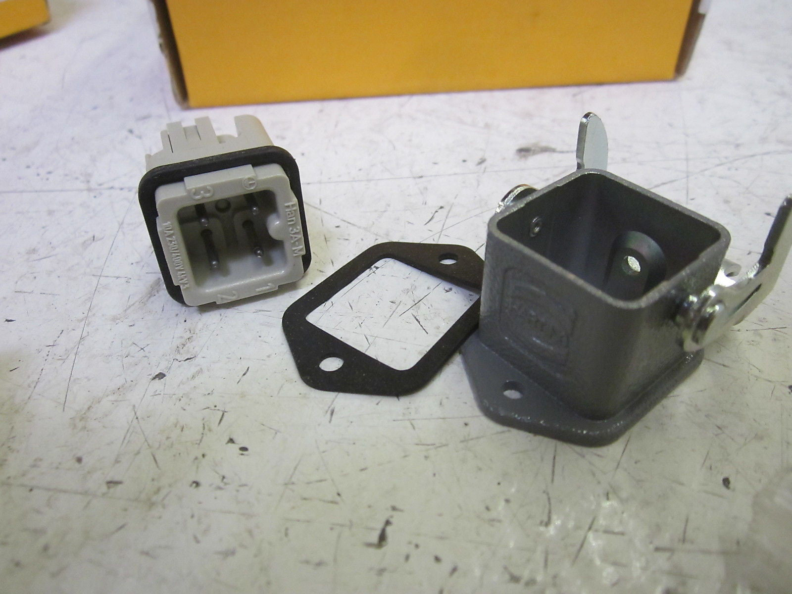 HARTING HAN-KIT-3A GM HAN-KIT 10200030001 10A 230/400V *NEW IN BOX*