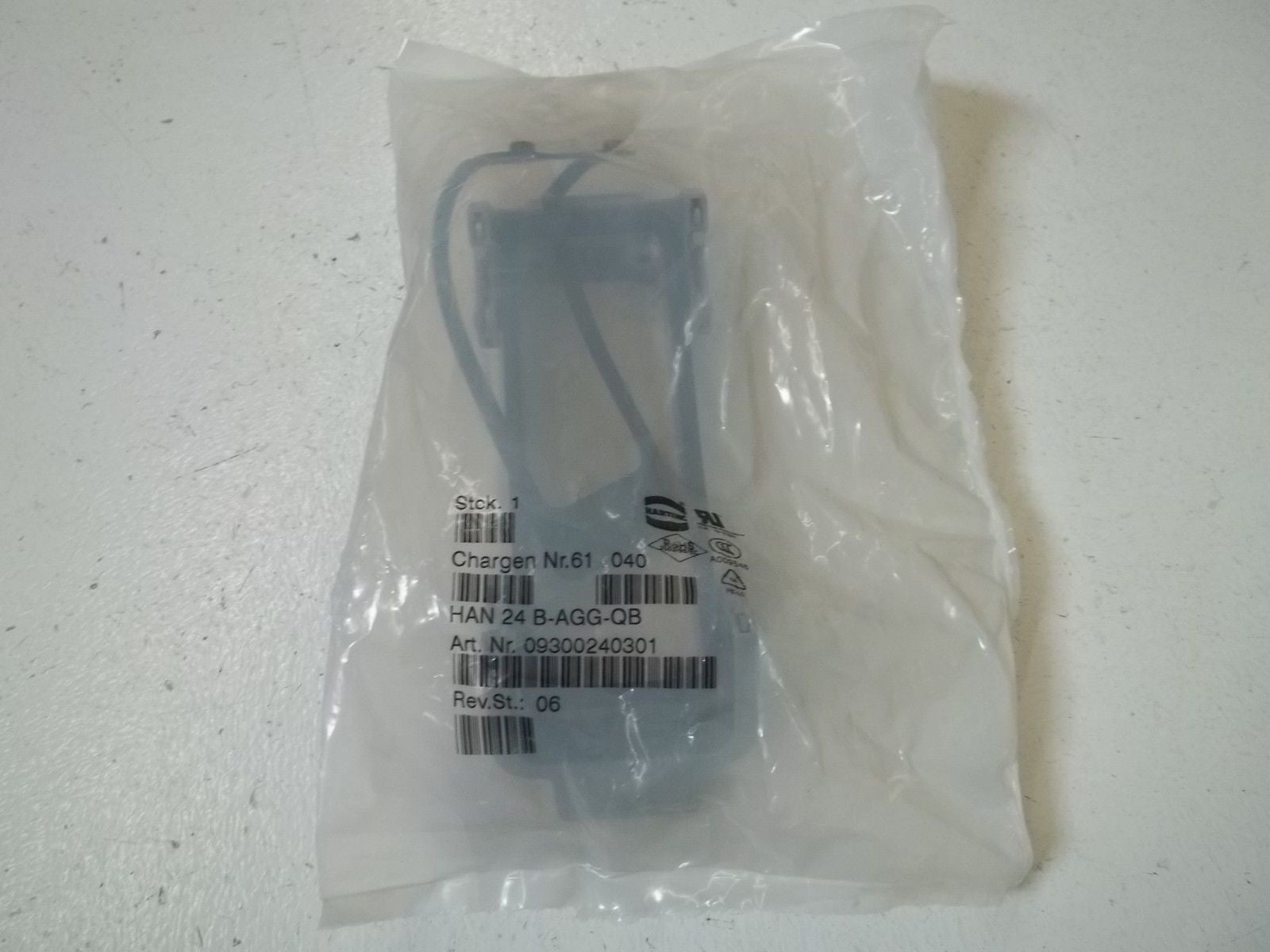 HARTING HAN24B-AGG-QB METAL CONNECTOR *NEW IN A FACTORY BAG*