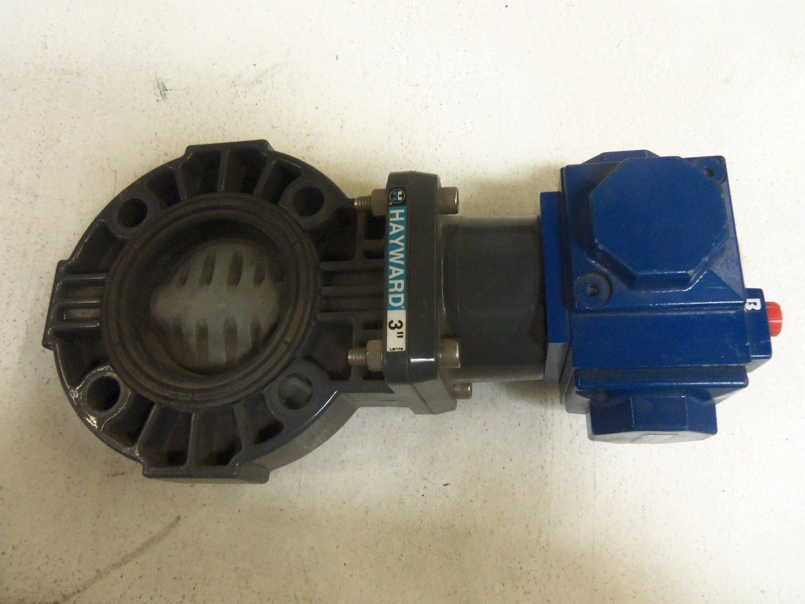 HAYWARD H25-SR-2CZ VALVE *USED*