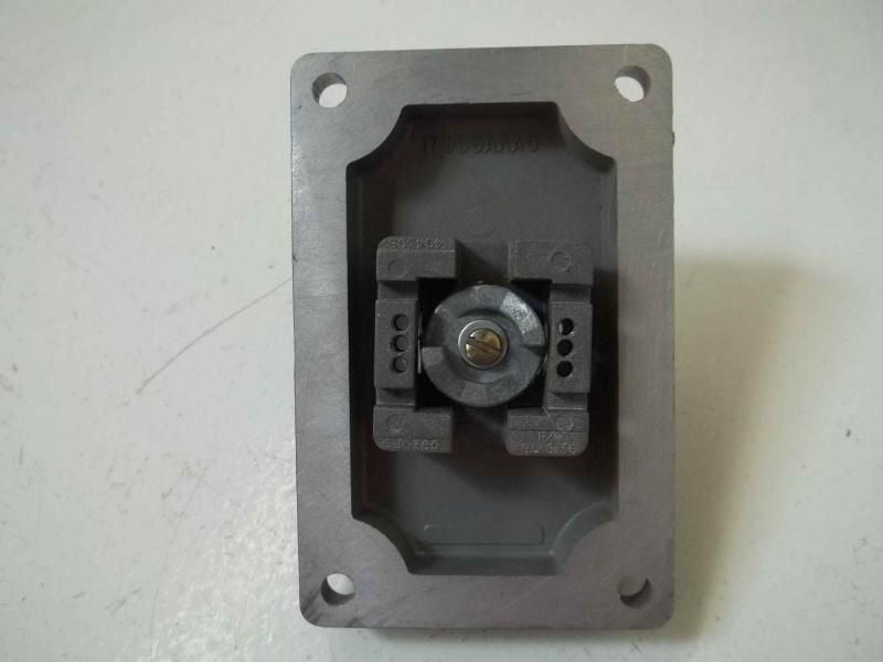 HEAVY DUTY CONTROL XNCS-0S3C5 *NEW OUT OF A  BOX*