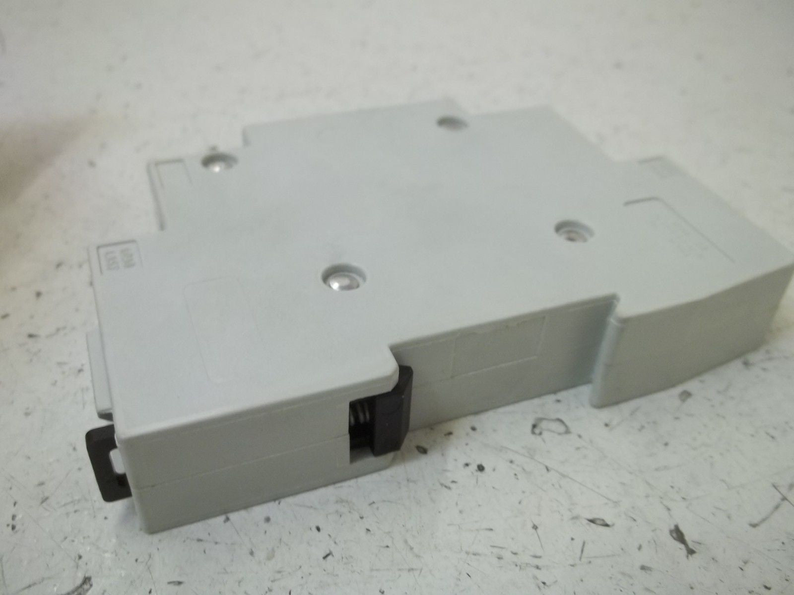 HEINEMANN AD1S-B2-A0-DN-H-A-61 AUXILIARY SWITCH 80VAC*NEW NO BOX*