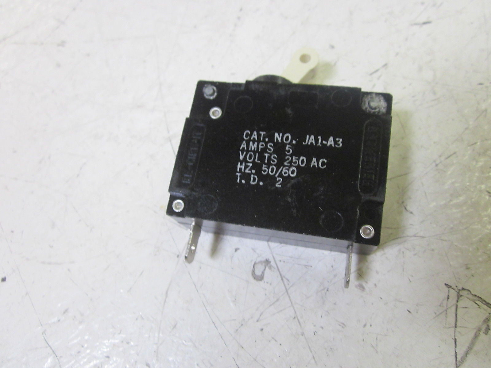 HEINEMANN JA1-A3 CIRCUIT BREAKER 5A 250VAC  *NEW IN BOX*