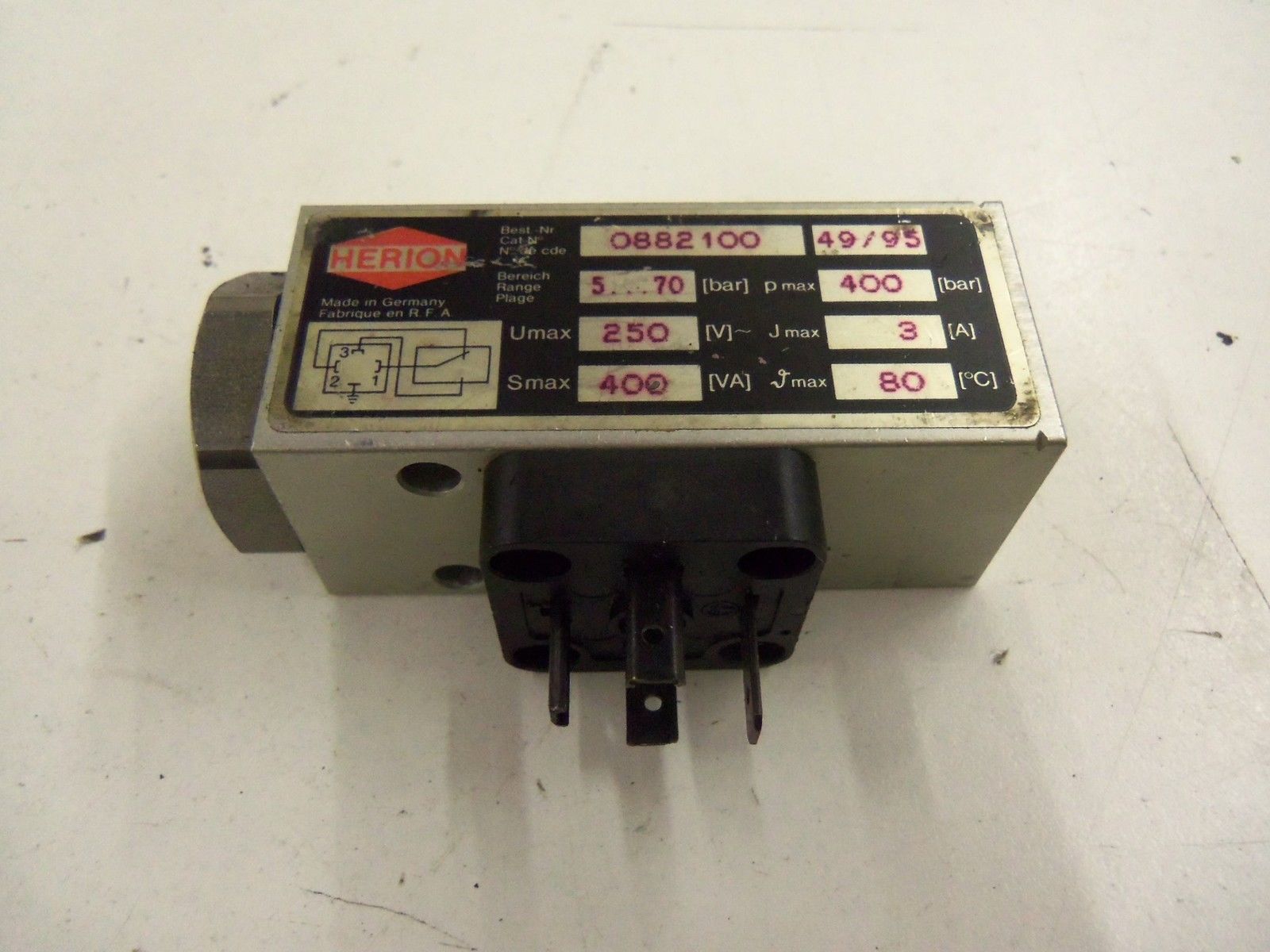 HERION 0882100 PRESSURE SWITCH *USED*