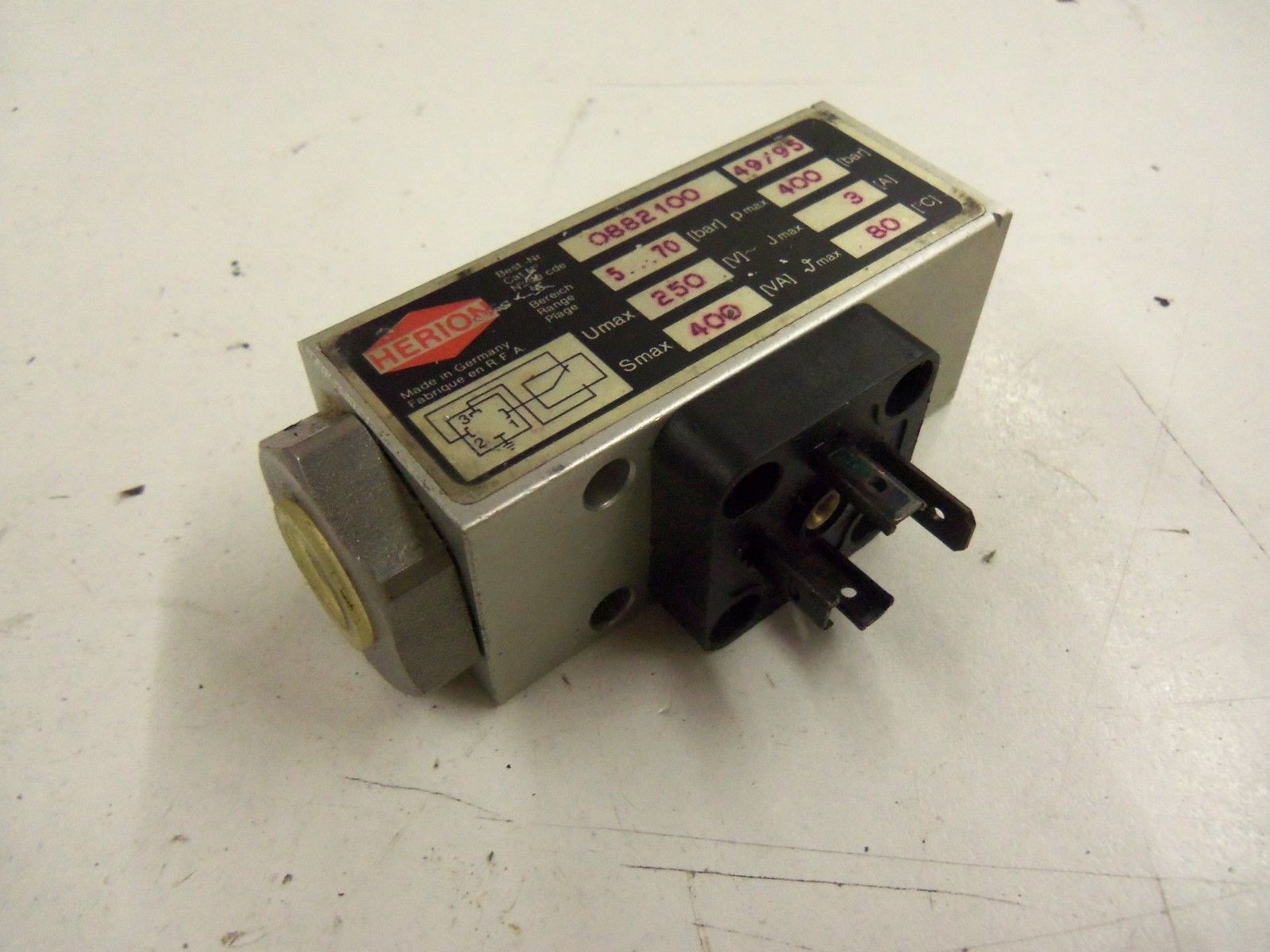 HERION 0882100 PRESSURE SWITCH *USED*