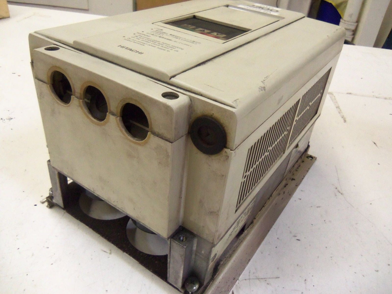 HITACHI J300-075MFU *USED*