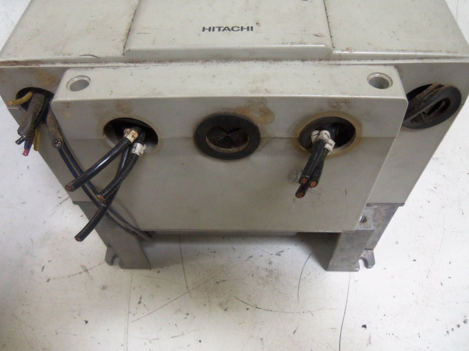 HITACHI J300-110HFU *USED*