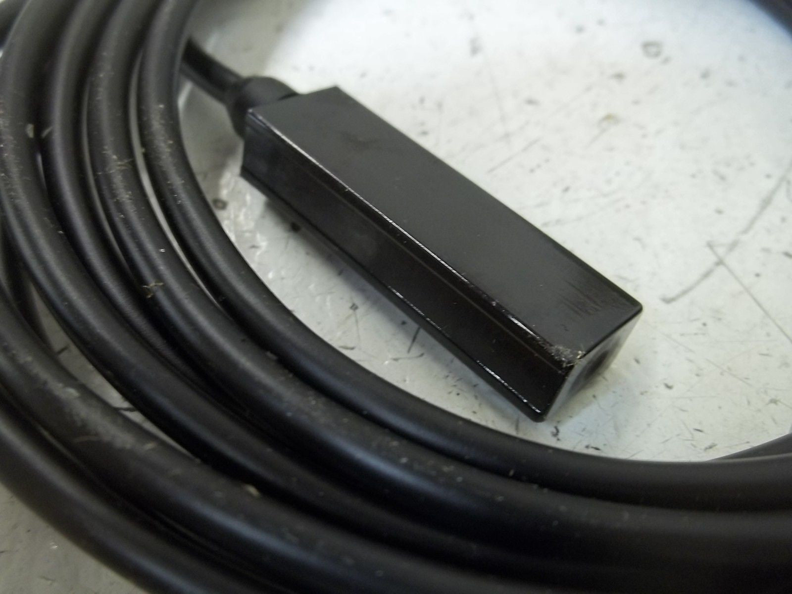 HOERBIGER KY3235 DZRK MAGNETIC REED SWITCH *NEW NO BOX*