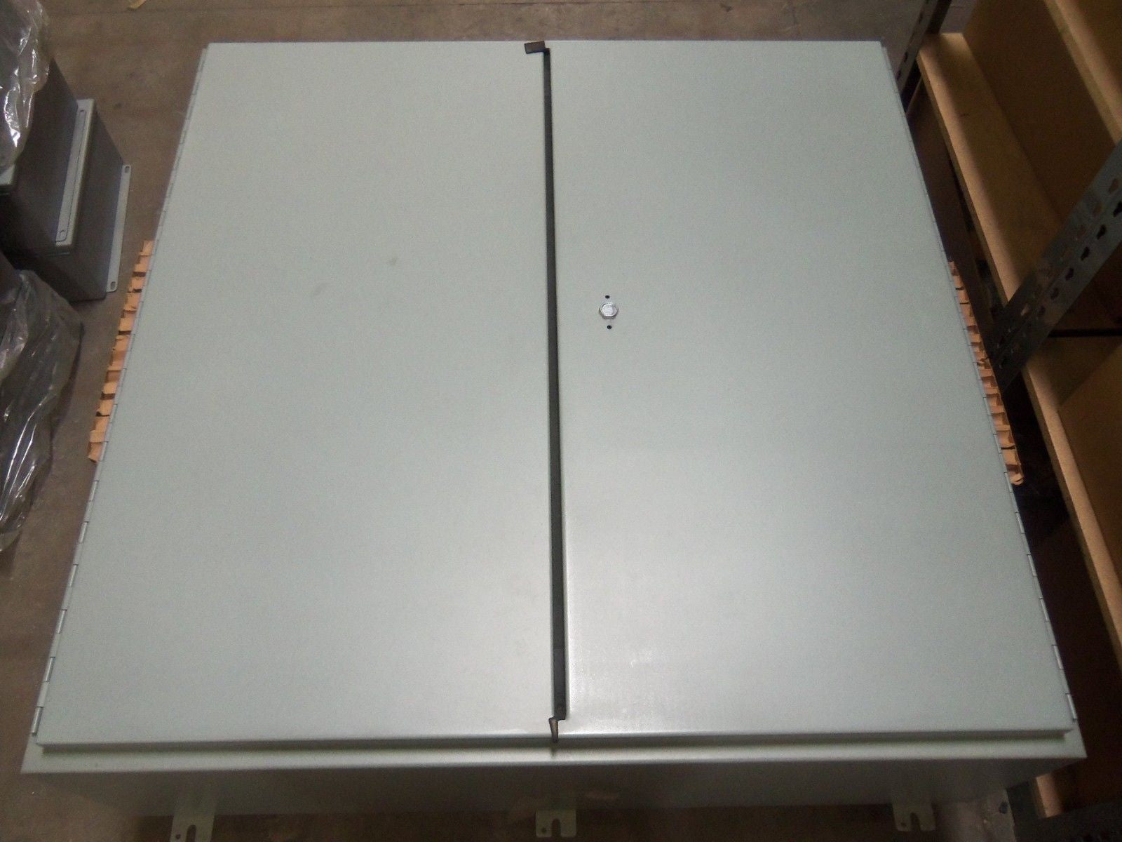 HOFFMAN A-424212WFLP W/ ABB CUTLER HAMMER AND SCHNEIDER *NEW NO BOX*