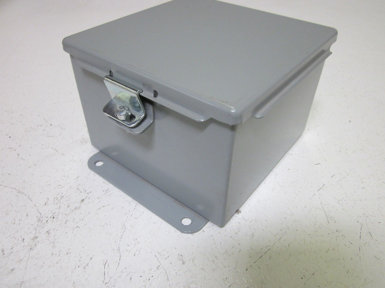 HOFFMAN A606LP ENCLOSURE *USED*
