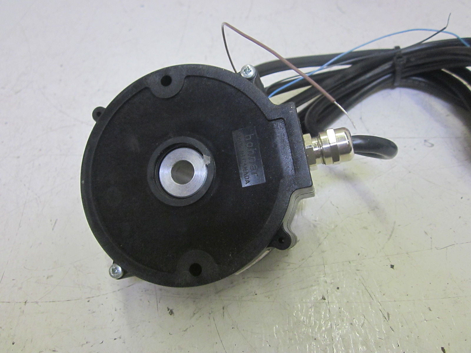 HOHNER IN96-AB2S-61A0-0889 ROTARY ENCODER 24V *USED*