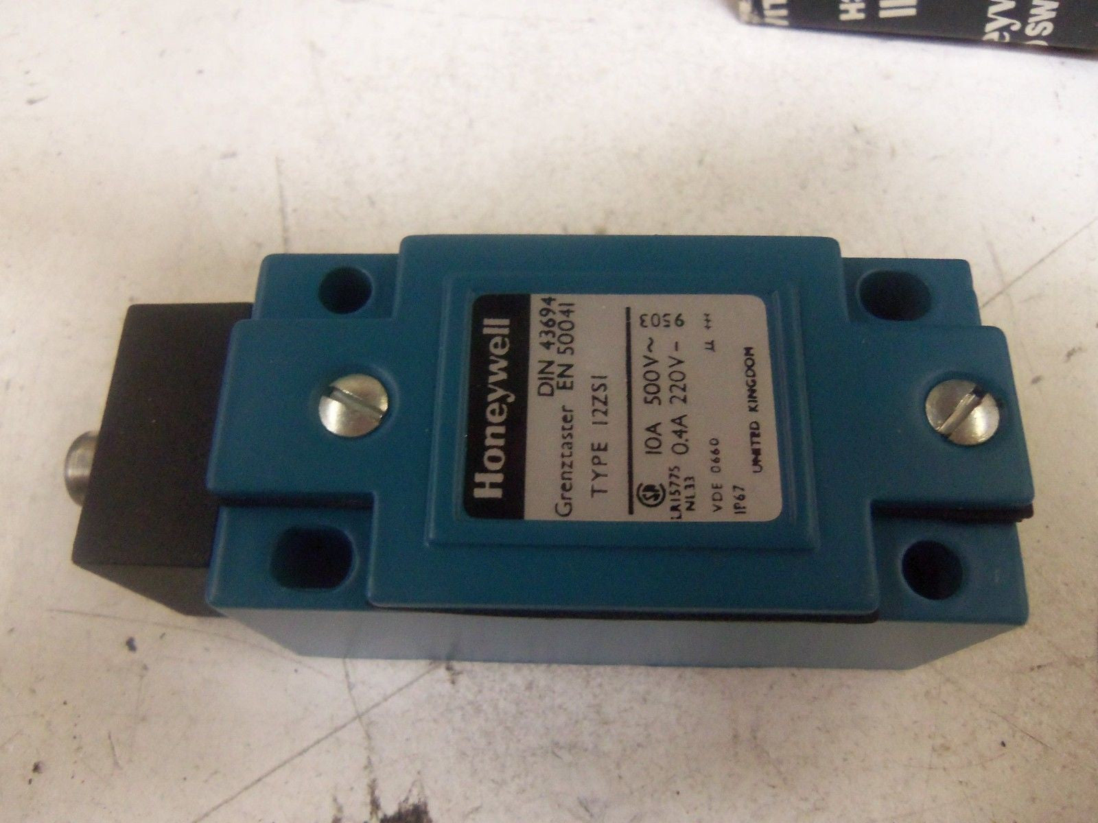 HONEYWELL 12ZS1 LIMIT SWITCH *NEW IN BOX*