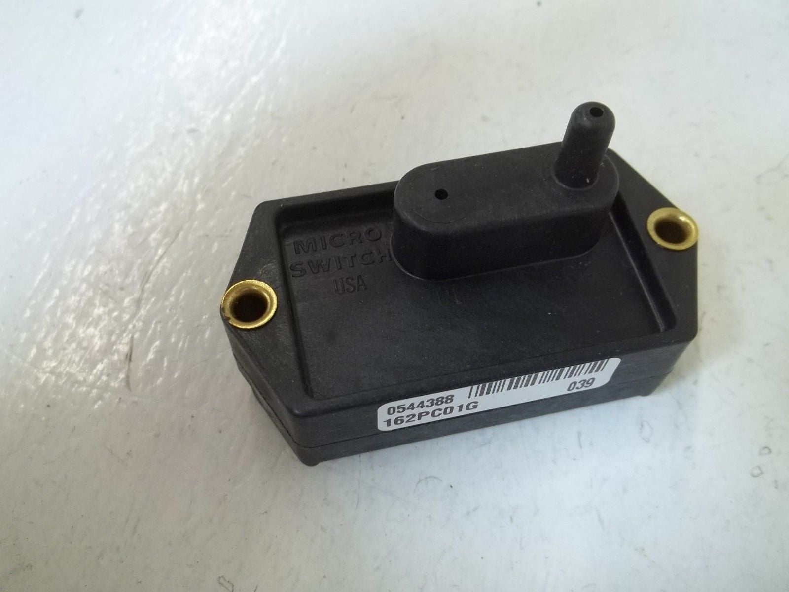 HONEYWELL 162C01G LIMIT SWITCH *NEW IN BOX*