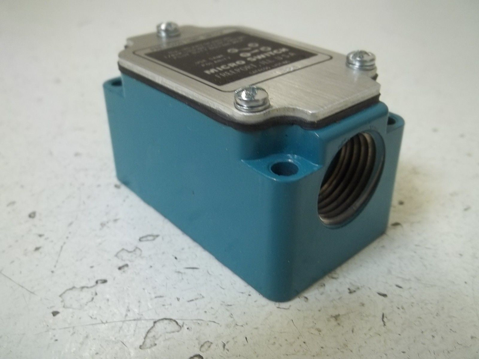 MICROSWITCH 1LS56 LIMIT SWITCH (AS PICTURED) *NEW NO BOX*