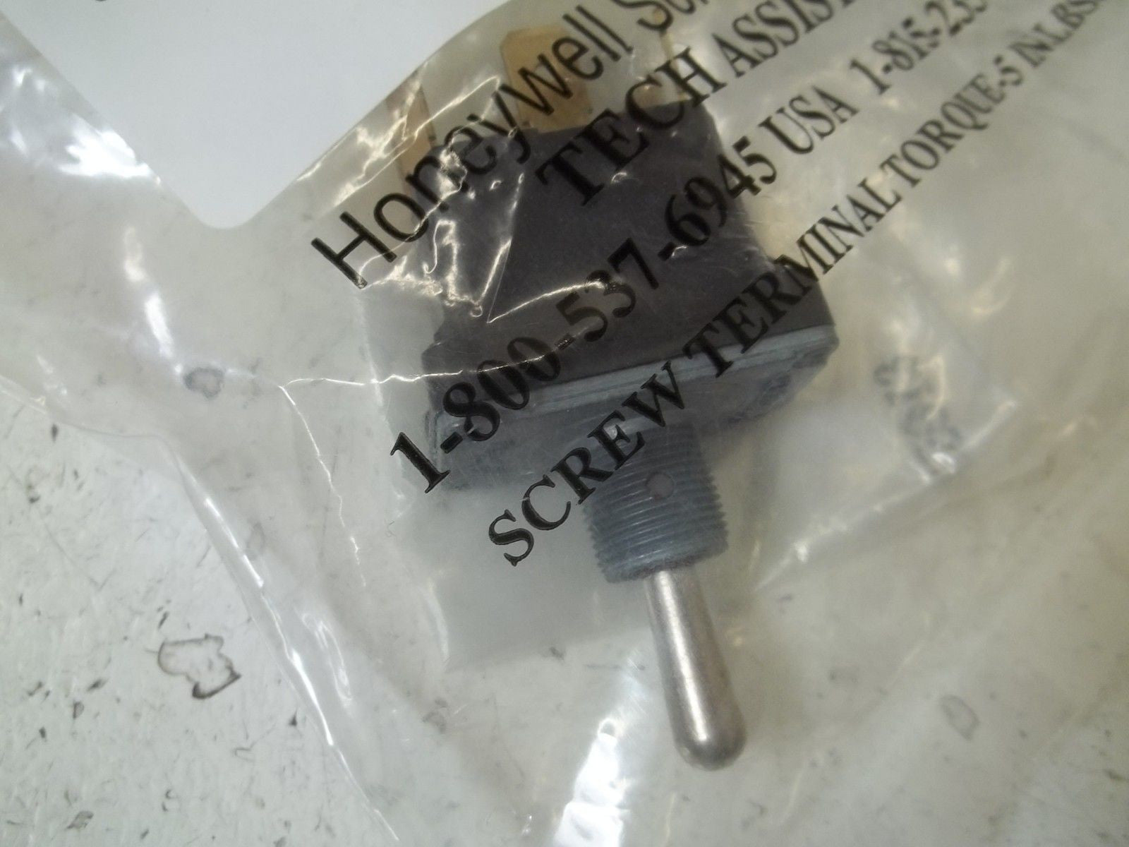 HONEYWELL 32NT91-1 TOGGLE SWITCH *NEW IN A FACTORY BAG*