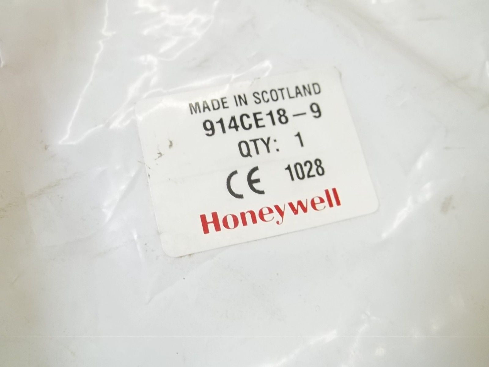 HONEYWELL 914CE18-9 LIMIT SWITCH *NEW IN A FACTORY BAG*