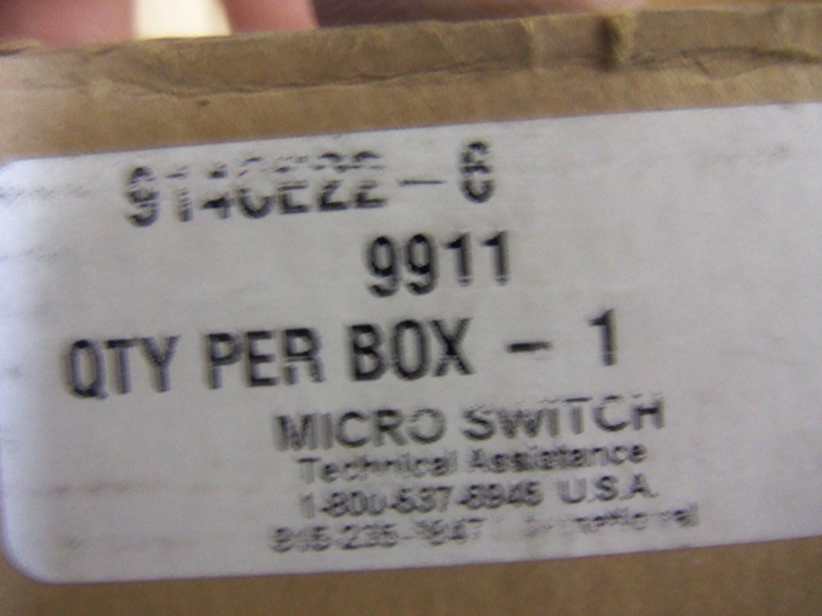 HONEYWELL 914CE22-6 LIMIT SWITCH *NEW IN BOX*
