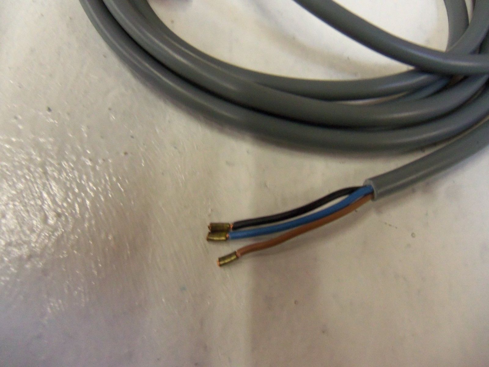 HONEYWELL 922AA2XM-A9N-L PROXIMITY SWITCH *NEW NO BOX*