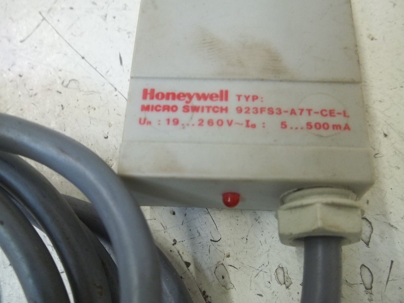 HONEYWELL 923FS3-A7T-CE-L PROXIMITY SWITCH *USED*