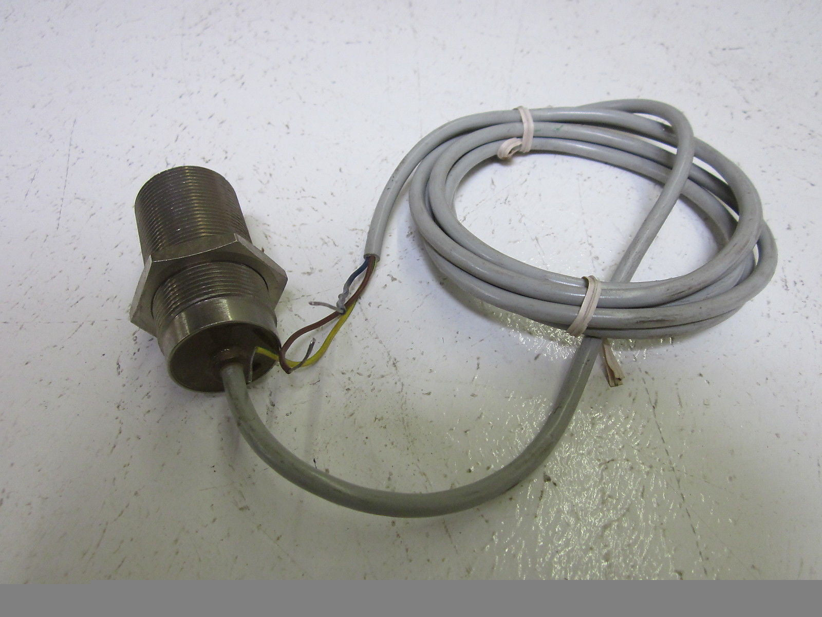 HONEYWELL 973AA4XM-A7T-L PROXIMITY SENSOR *USED*