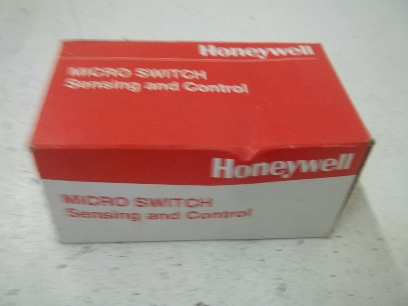HONEYWELL 9PA15 ACTUATOR HEAD (AS PICTURED) *USED*