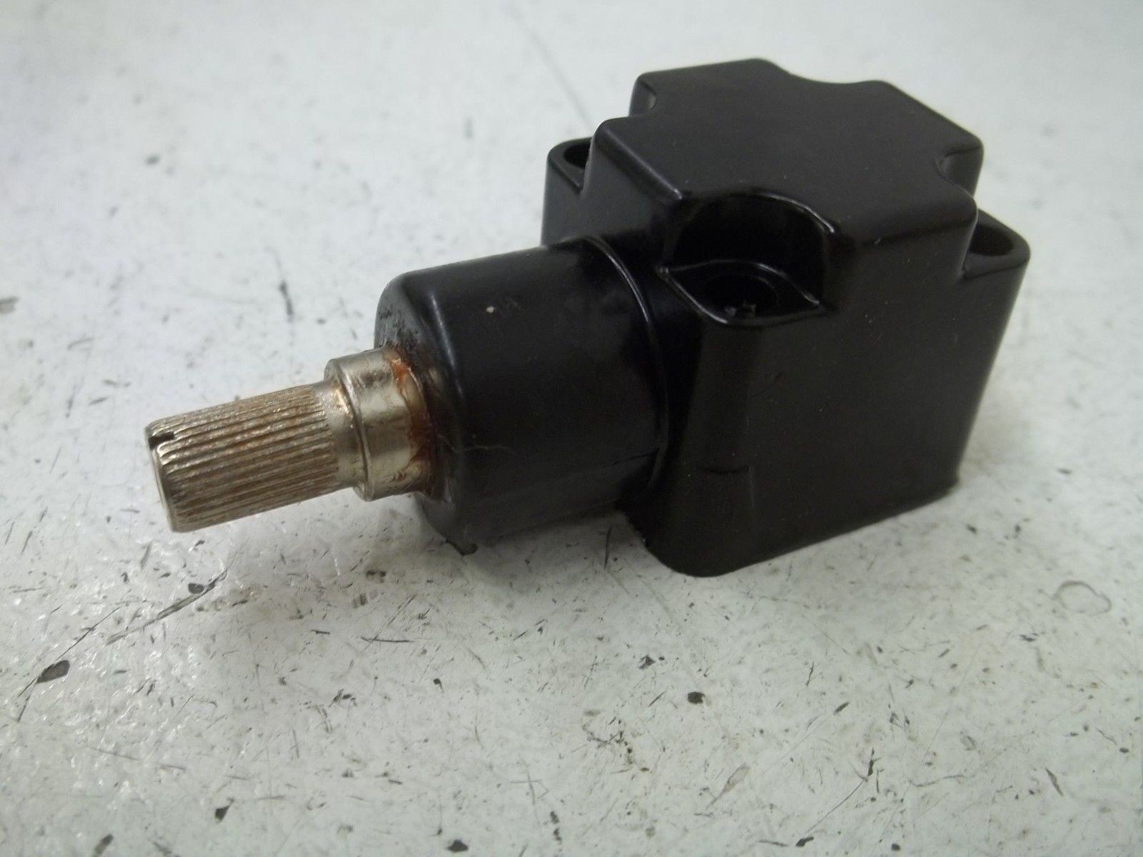 HONEYWELL 9PA15 ACTUATOR HEAD (AS PICTURED) *USED*