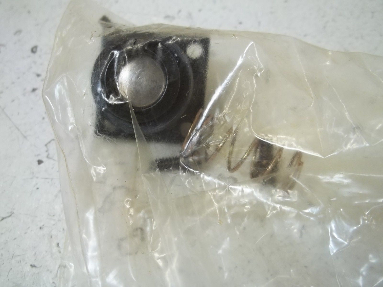 HONEYWELL 9PA32 OIL TIGHT LIMIT SWITCH *NEW IN BOX*