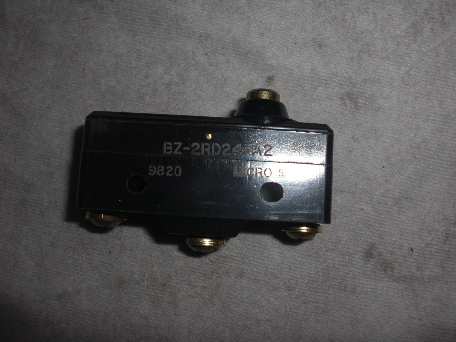MICROSWITCH BZ-2RD24-A2 LIMIT SWITCH *NEW NO BOX*