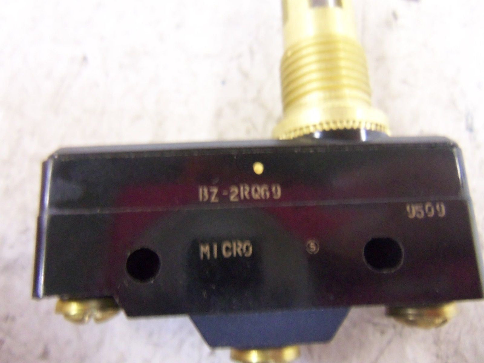HONEYWELL BZ-2RQ69 LIMIT SWITCH *NEW IN BOX*