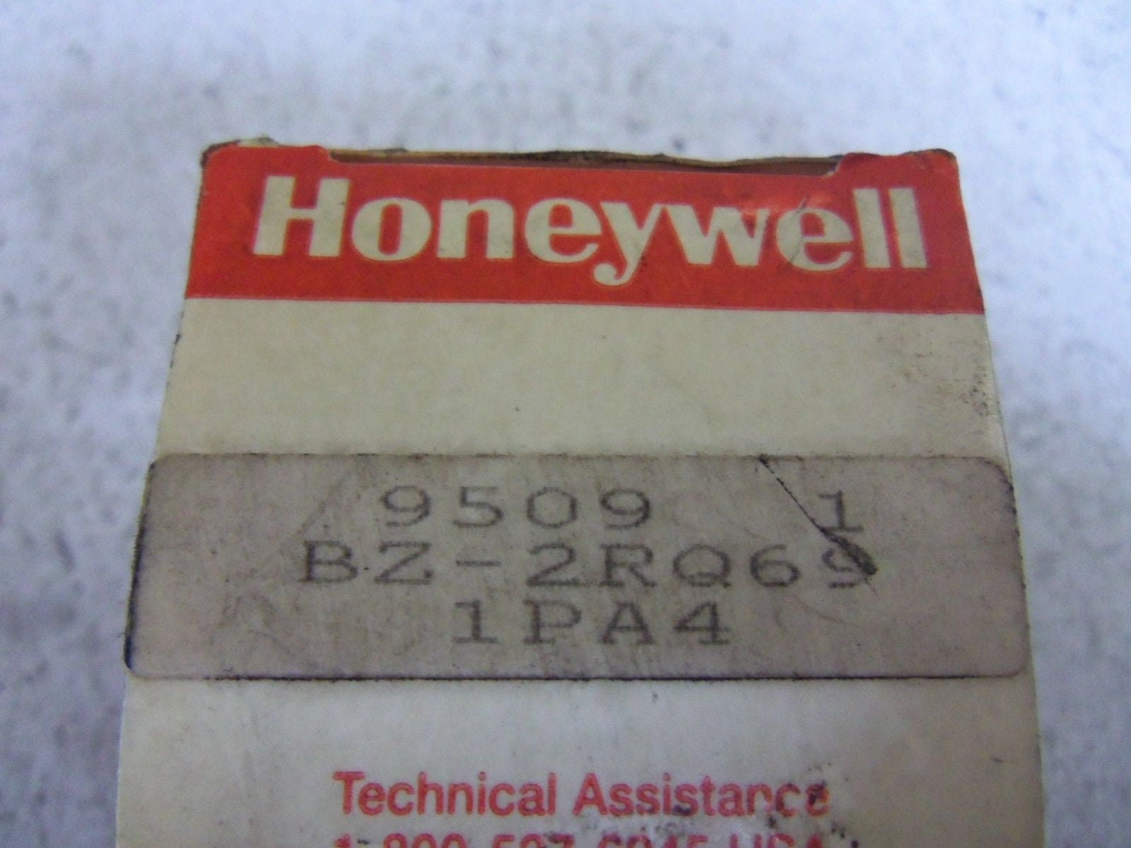 HONEYWELL BZ-2RQ69 LIMIT SWITCH *NEW IN BOX*