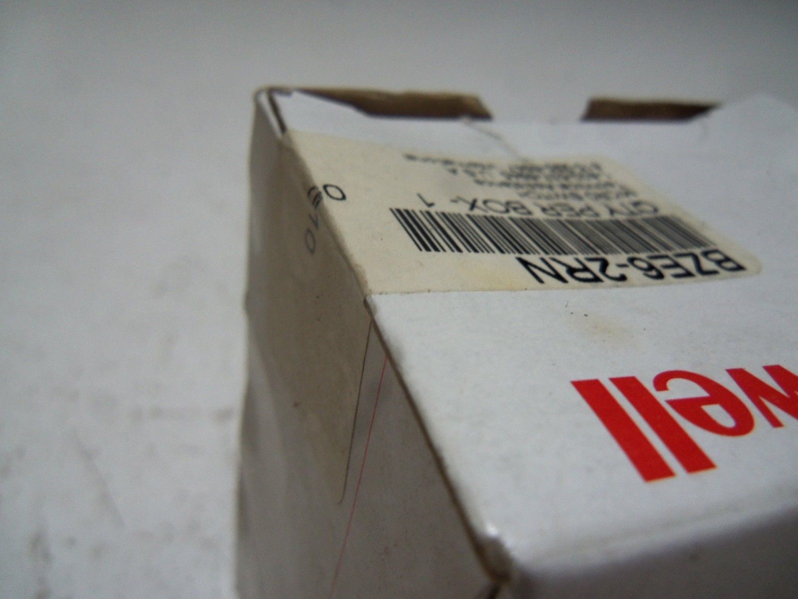 HONEYWELL BZE6-2RN LIMIT SWITCH * FACTORY SEALED *