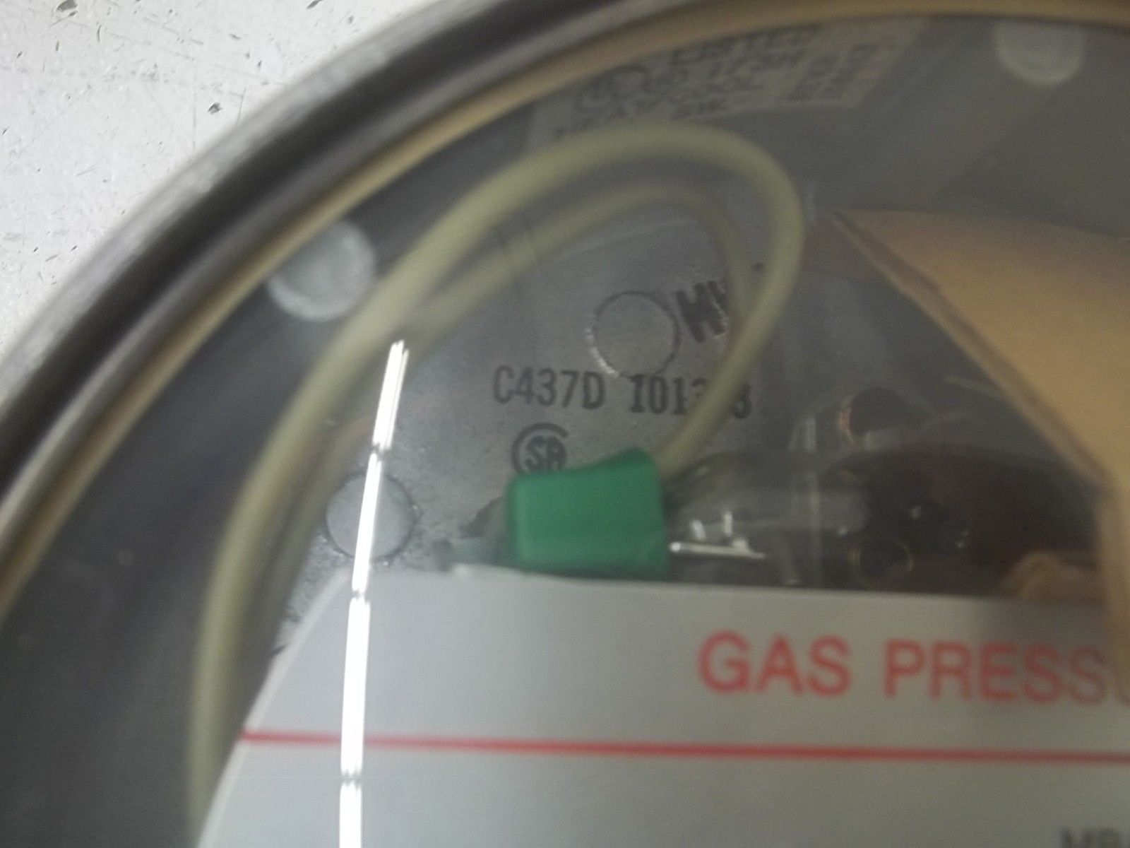 HONEYWELL C437D1013 GAS PRESSURE SWITCH *ORIGINAL PACKAGE*