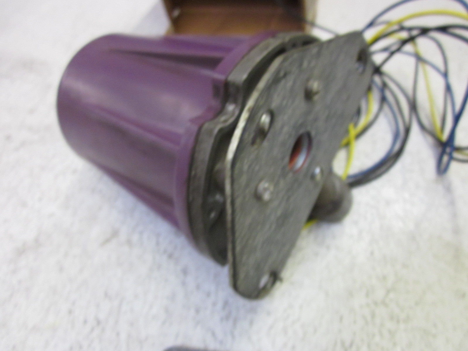 HONEYWELL C7012A1145 *USED*